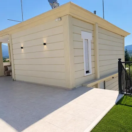 Family Near Teg 10 Guests Large Terrace Free Parking شقة